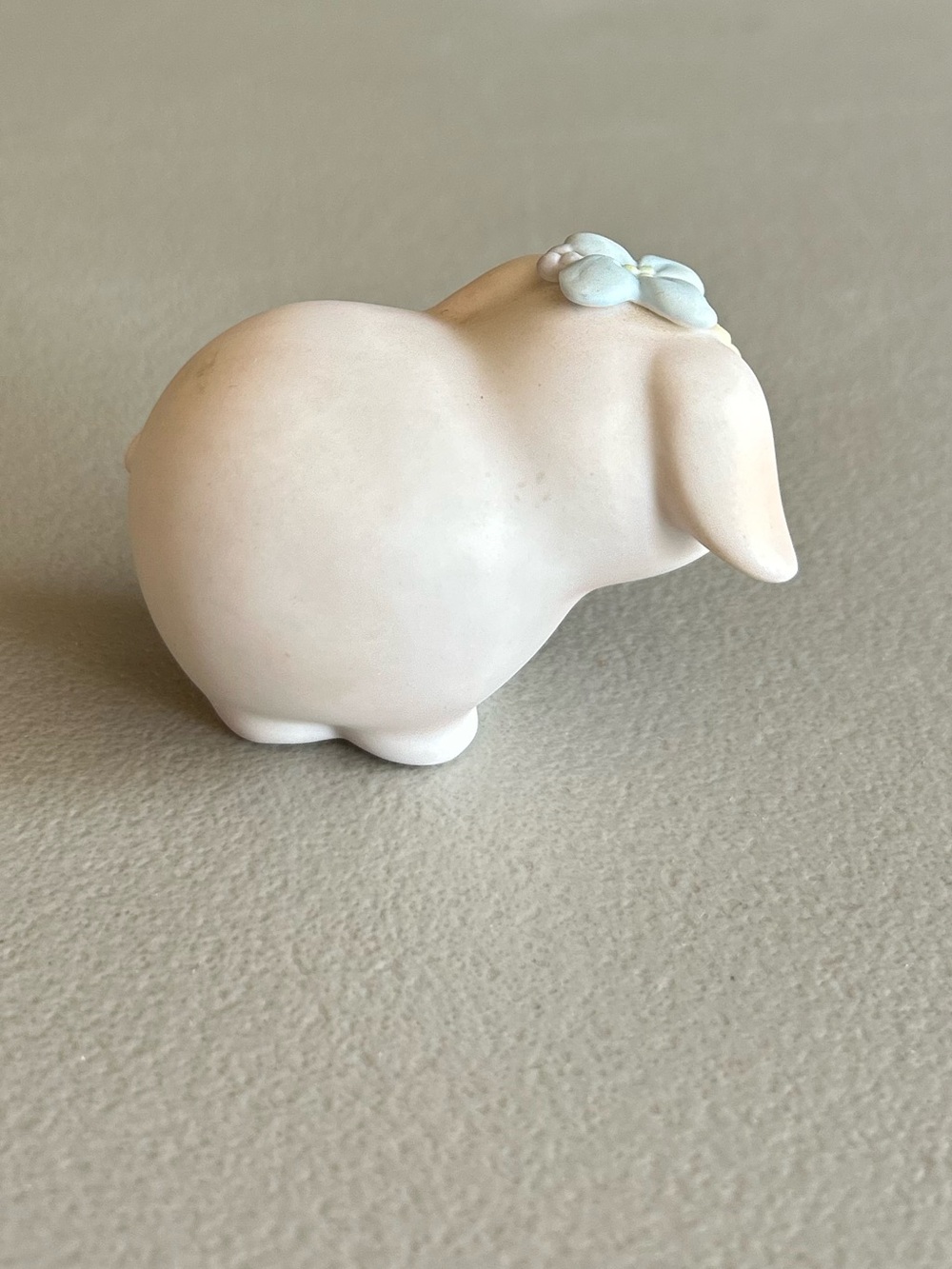 Precious Moments pig figurine